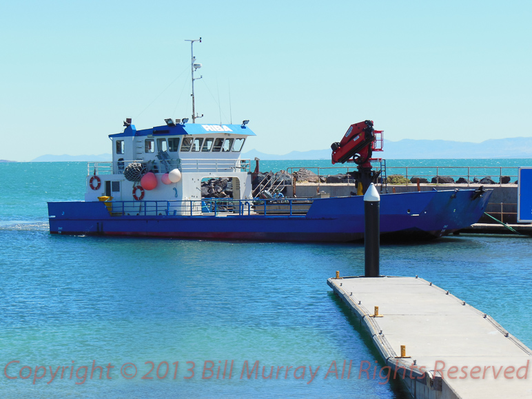 Pt Lowly-Vessel Riba Crane Boat @ Pt Bonython 2012-11-18_03